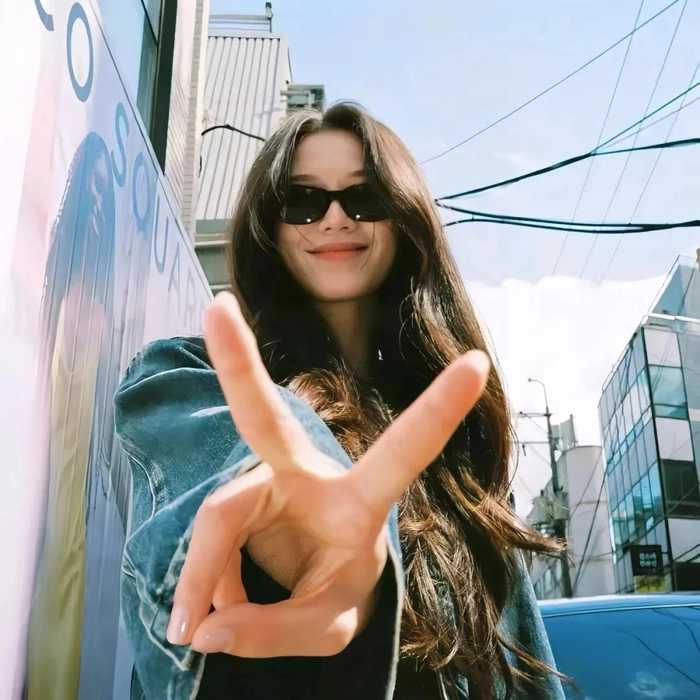 Ảnh gái xinh cực ngầu kiểu street style