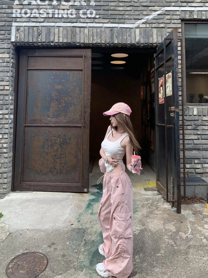 Ảnh gái xinh mặc pinky sexy