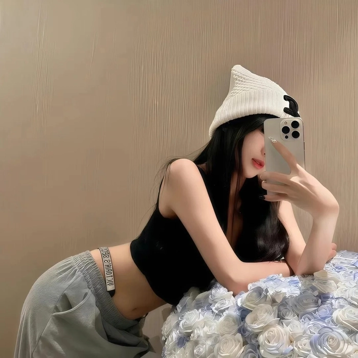 Ảnh gái xinh sexy che mặt đầy gợi cảm