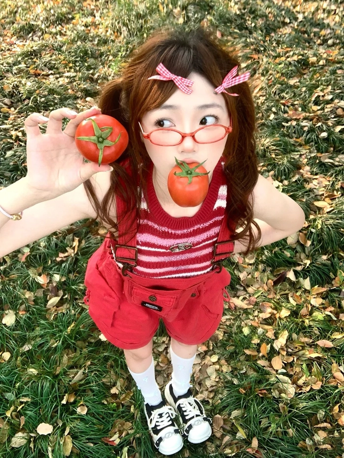 Avatar ảnh gái xinh che mặt ngọt ngào