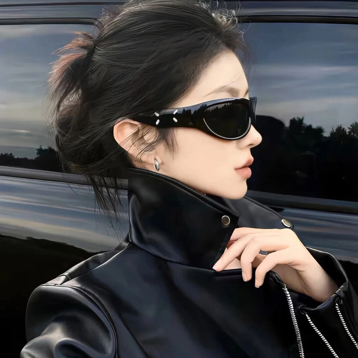 Avatar ảnh gái xinh ngầu cá tính mạnh