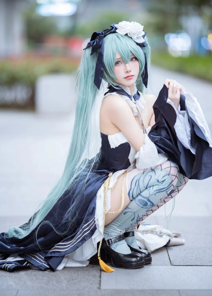 Gái Trung cosplay anime quyến rũ