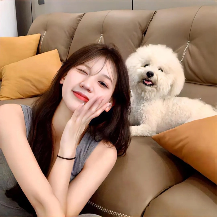 Gái Trung cute ở nhà
