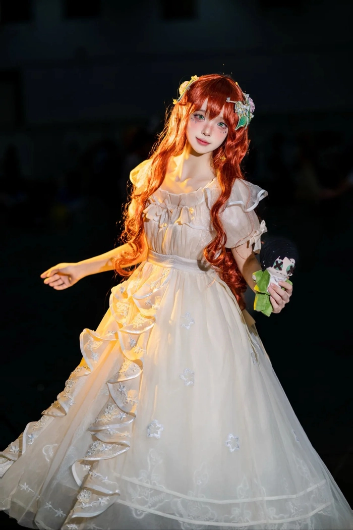 Gái cosplay anime Trung dáng đẹp