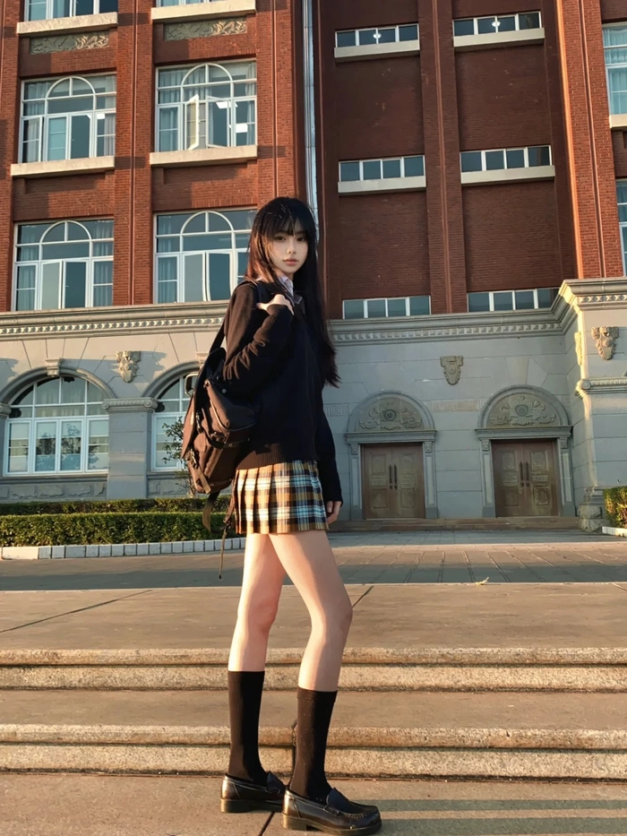 Gái xinh Hàn Quốc váy ngắn style ulzzang