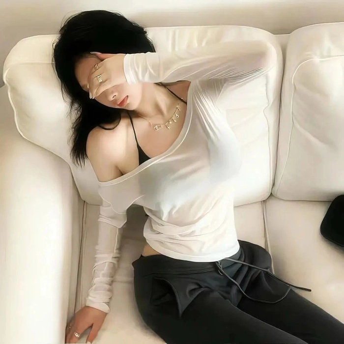 Gái xinh mặc đồ xuyên thấu cực táo bạo