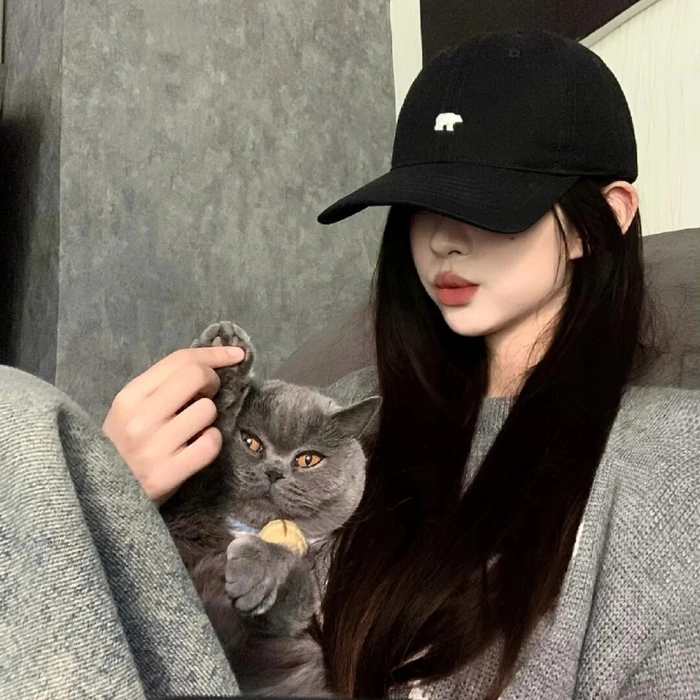 Gái xinh ngầu lòi cool ngầu và bí ẩn
