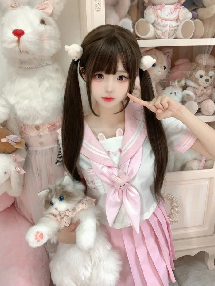 Hình gái xinh mặc pinky chất lượng cao