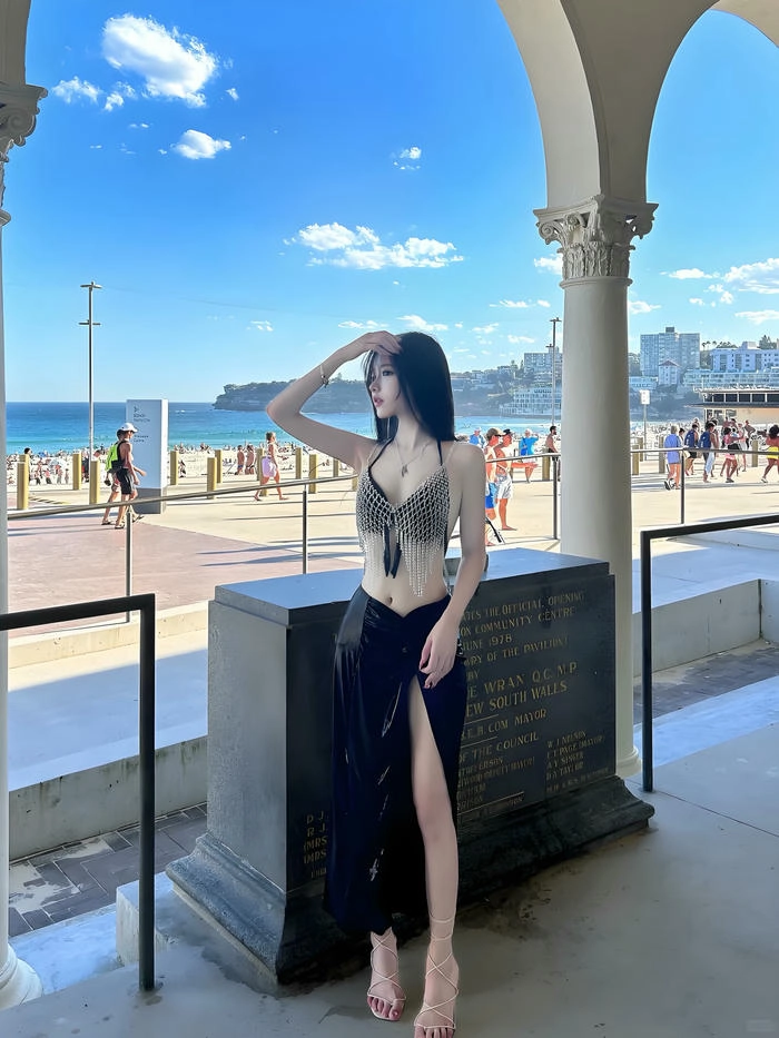ảnh gái chân dài xinh đẹp