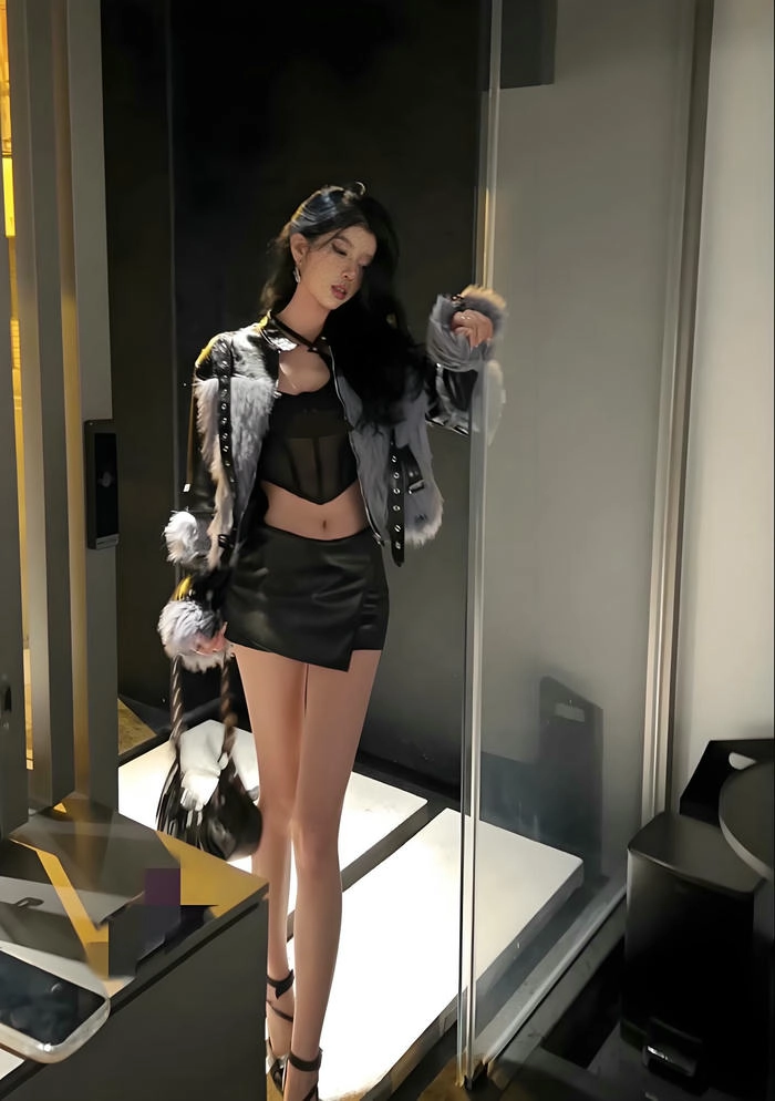 ảnh gái xinh chân siêu dài