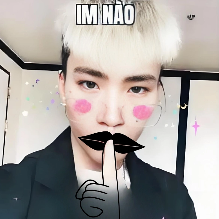 ảnh meme suỵt im nào