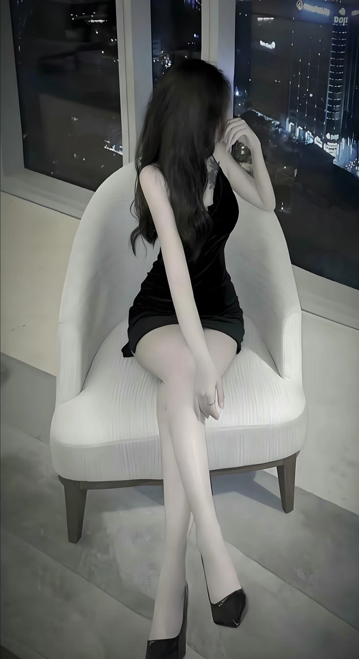 hình ảnh gái xinh khoe đôi chân dài