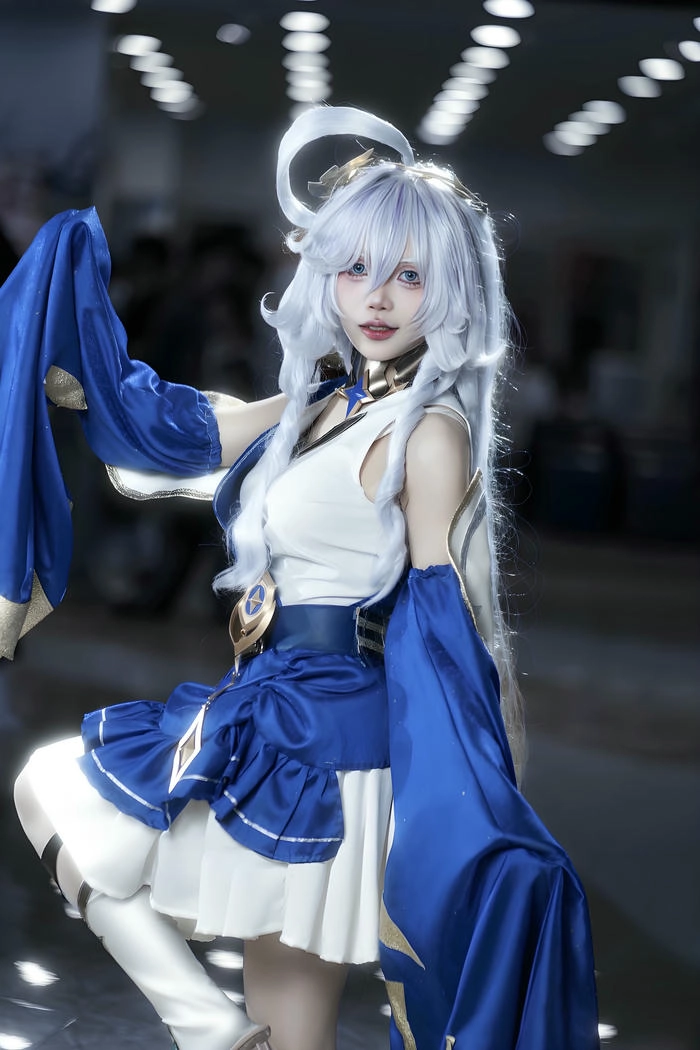 Gái xinh cosplay Liên Quân Mobile