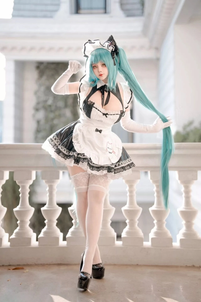 Ảnh gái cosplay hầu gái đẹp