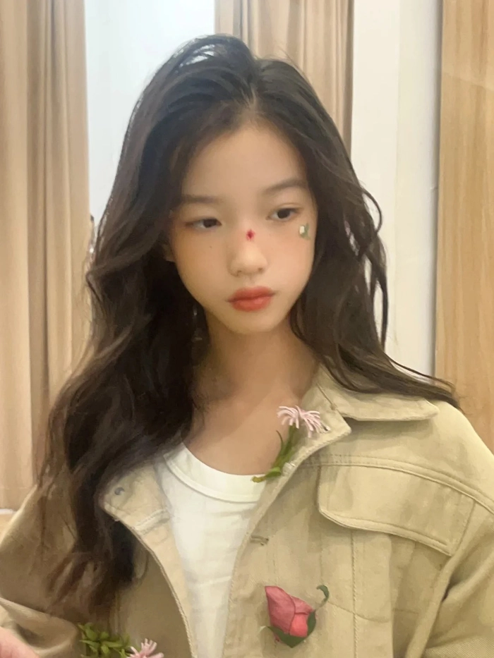 Ảnh gái học sinh cấp 2 cute
