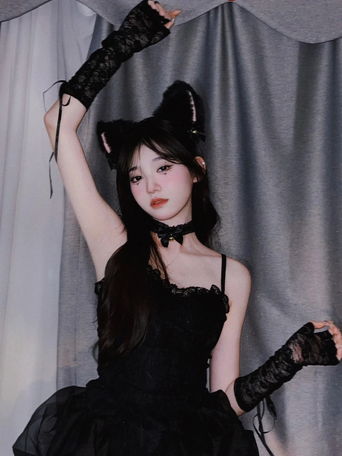 Ảnh gái xinh cosplay mèo đen cực chất