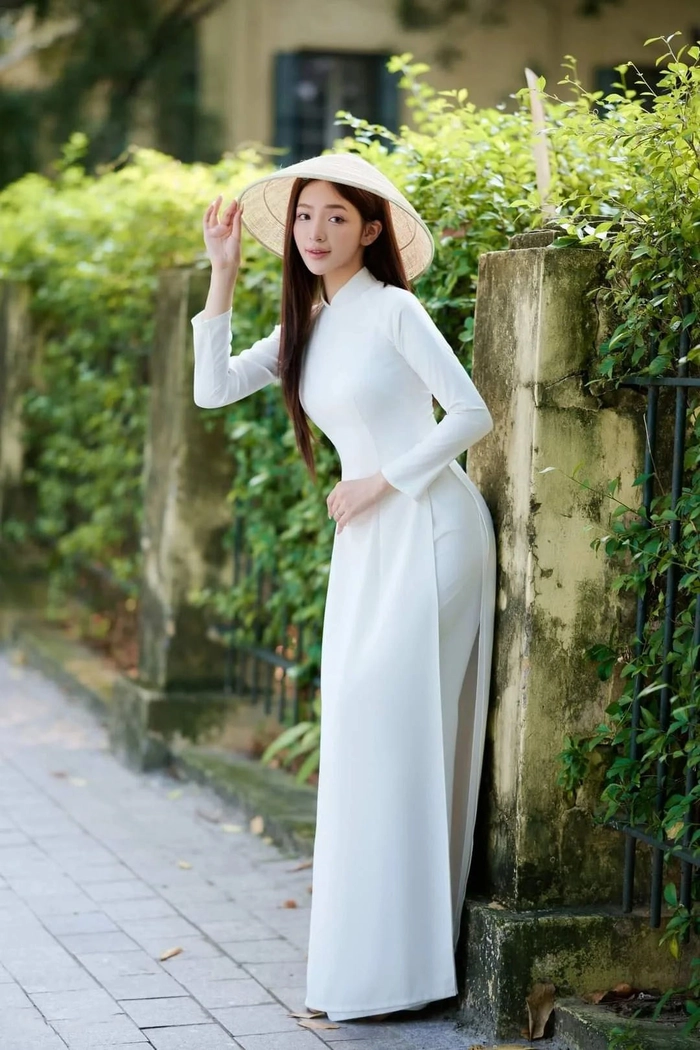 Ảnh gái xinh mặc áo dài học sinh