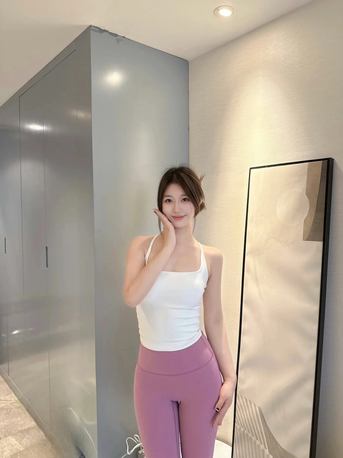 Ảnh gái xinh mặc quần legging