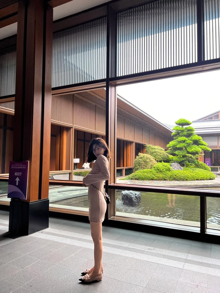 Ảnh gái xinh tóc ngắn cute