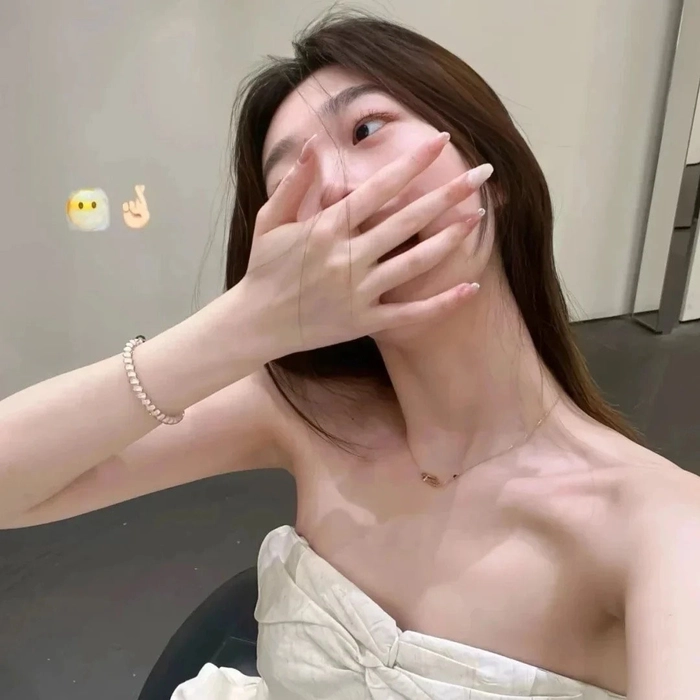 Avatar gái xinh che mặt