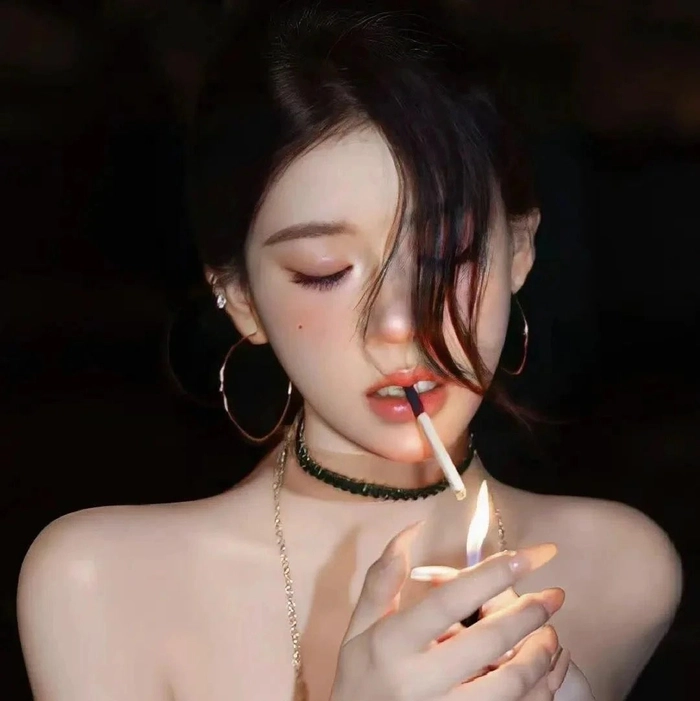 Avatar gái xinh ngầu