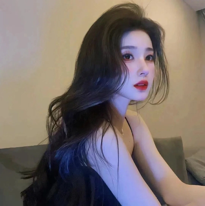 Avt gái xinh cool ngầu