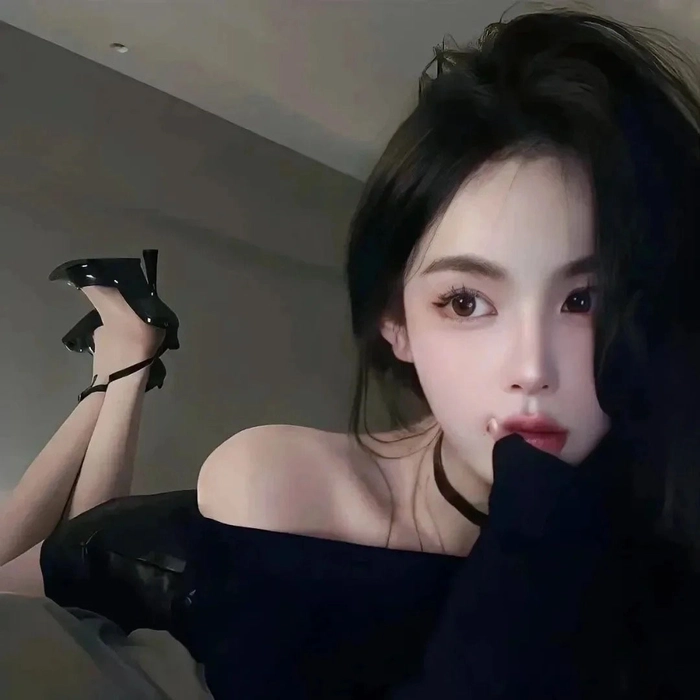 Avt gái xinh ngầu