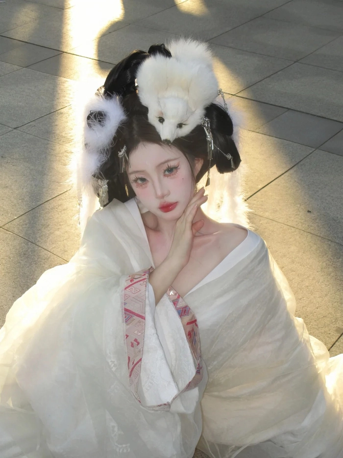 Cosplay hồ ly tinh dáng ngọc