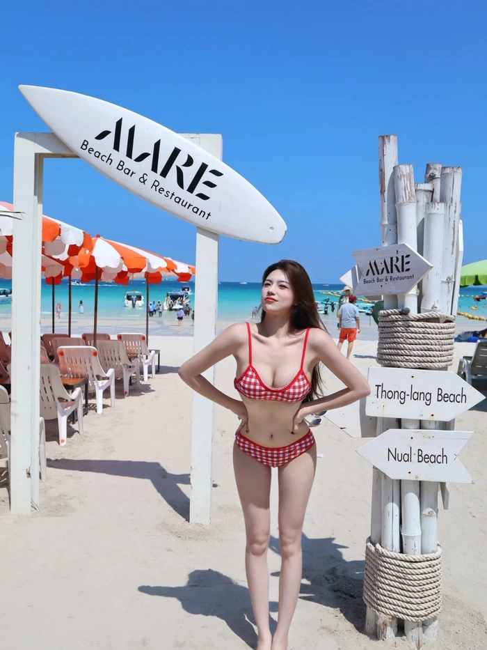 Gái Thái Lan bikini dáng đẹp