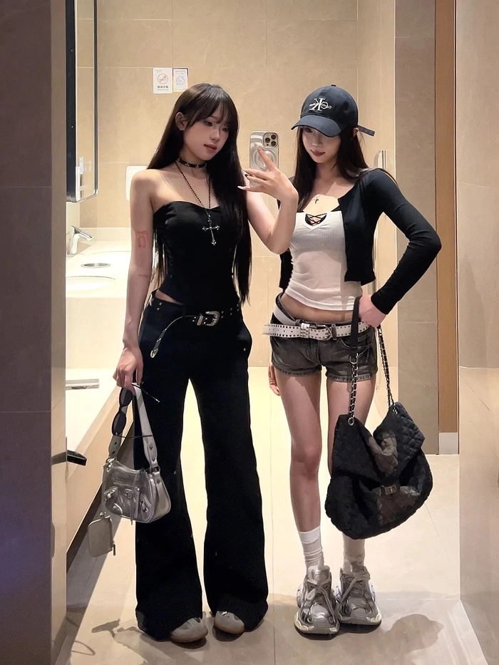Gái Việt đồng tính cute