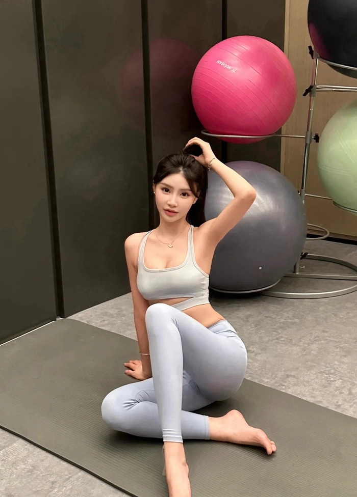 Gái đẹp gym quyến rũ