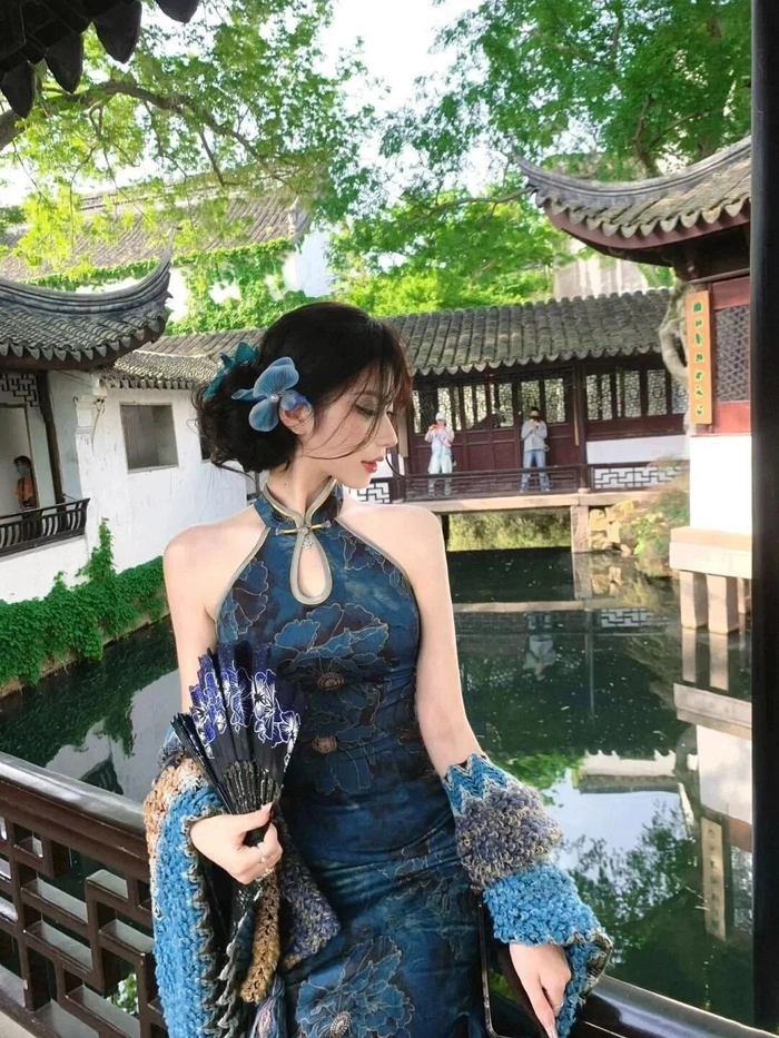 Gái mặc sườn xám đẹp