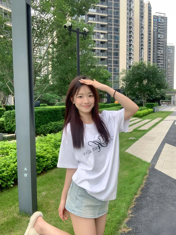 Gái xinh 2008 đeo kính cute