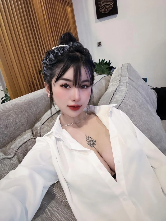 Gái xinh Hà Nội mặt học sinh