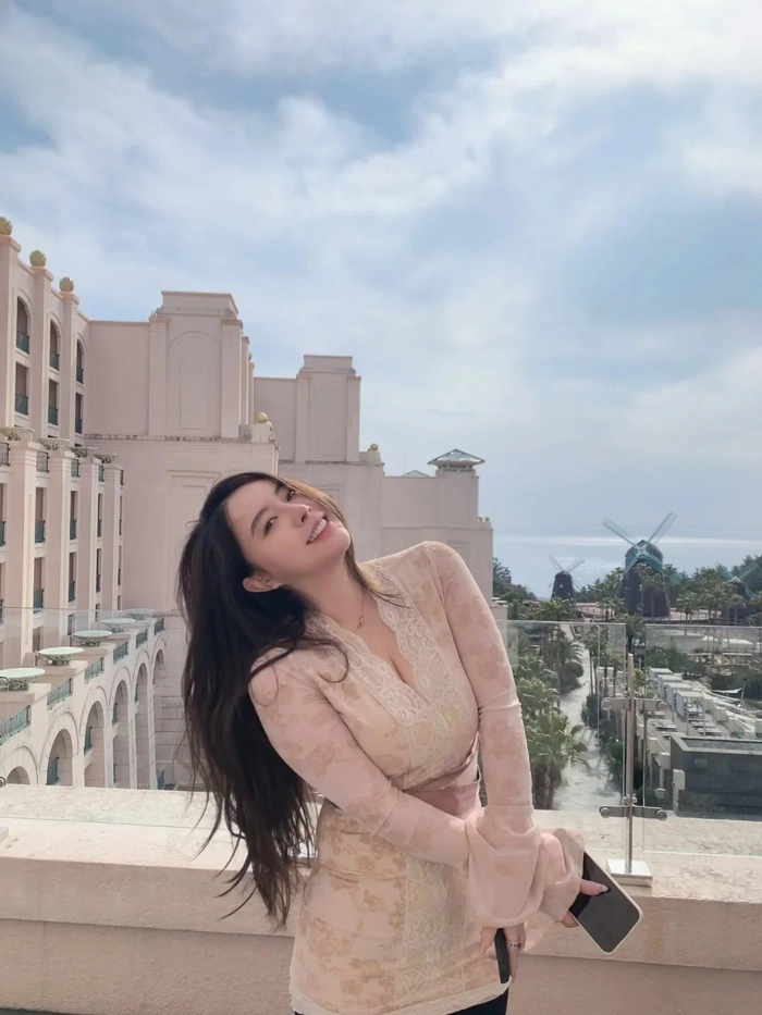 Gái xinh Korean đeo kính cute