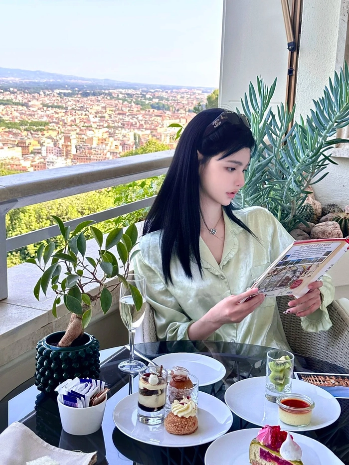 Gái xinh Tây Âu sang chảnh