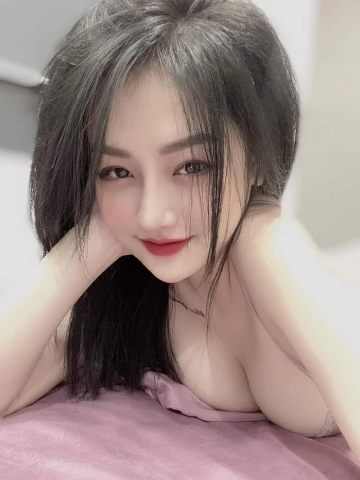 Gái xinh TikTok mặc bikini Việt Nam