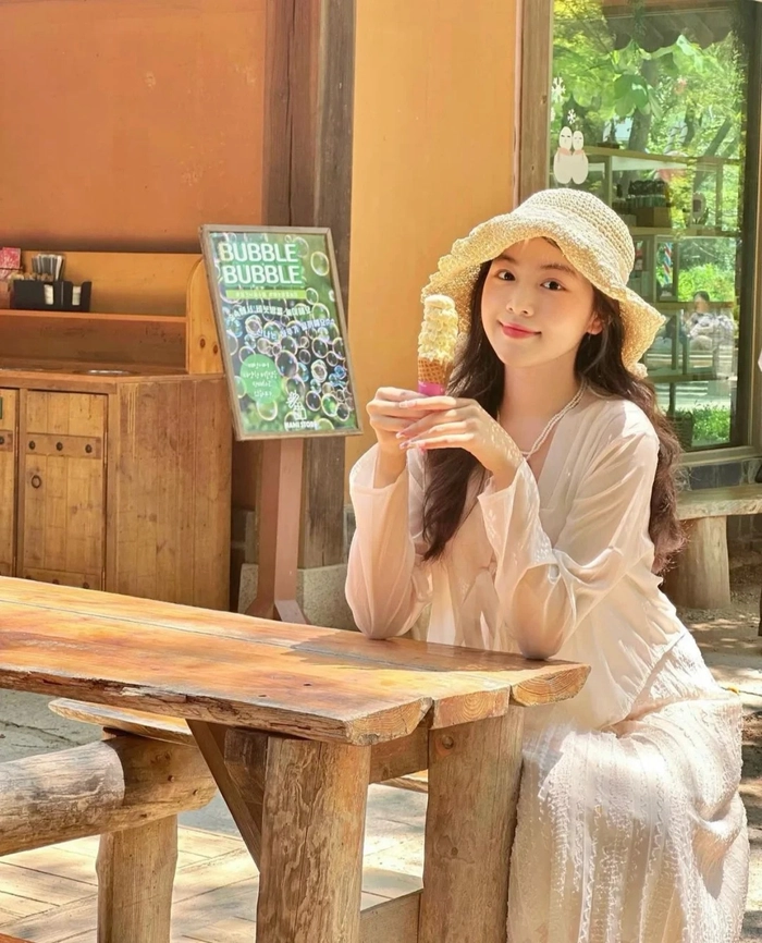 Gái xinh Việt Nam TikTok mặc váy
