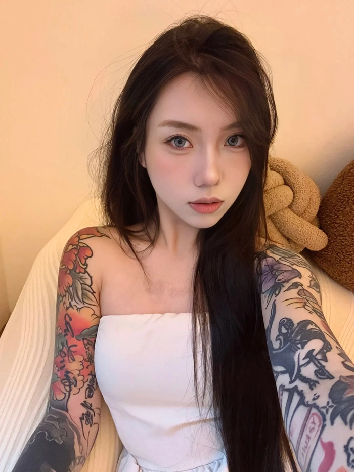 Gái xinh có hình xăm cực phẩm