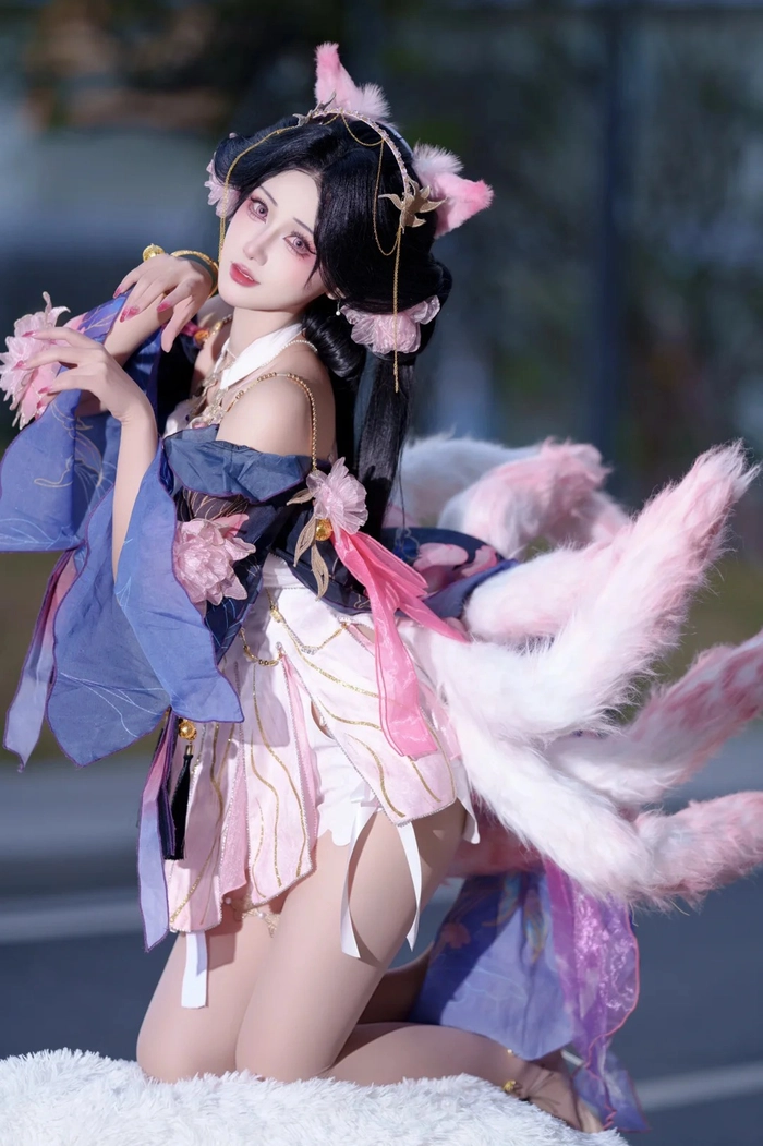 Gái xinh cosplay hồ ly tinh quyến rũ