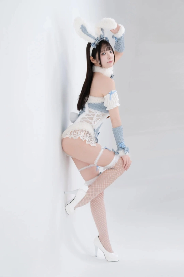 Gái xinh cosplay nàng thỏ sexy