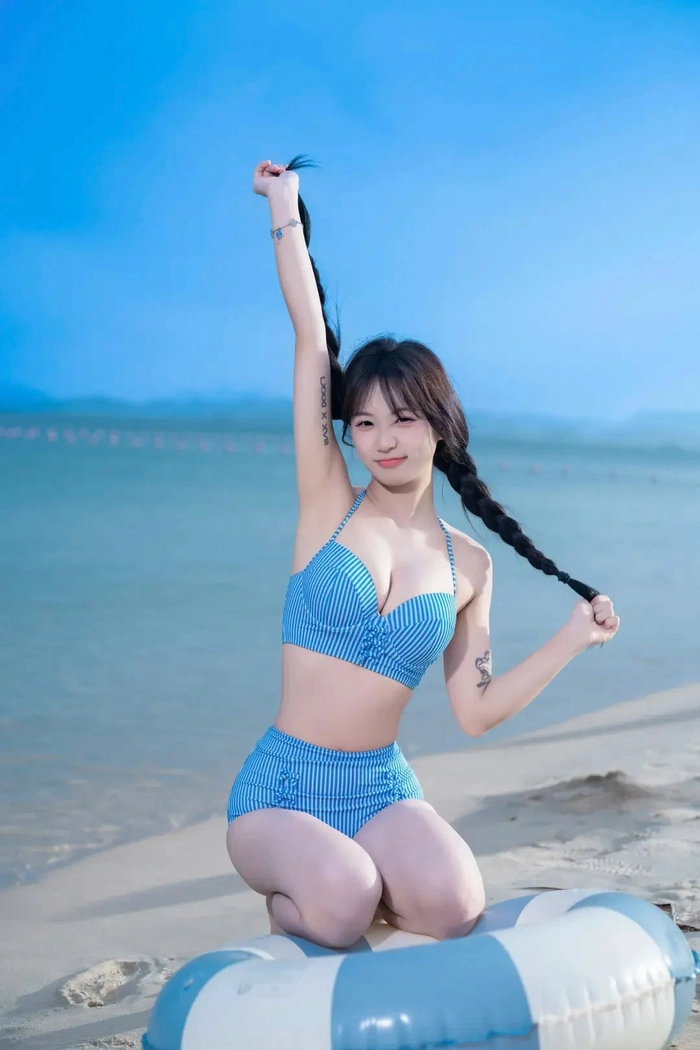 Gái xinh da trắng tạo dáng đẹp