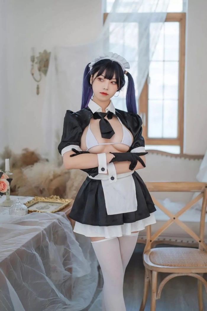 Gái xinh mặc đồ hầu gái sexy