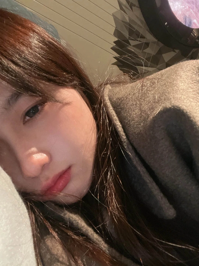 Gái xinh say rượu cute