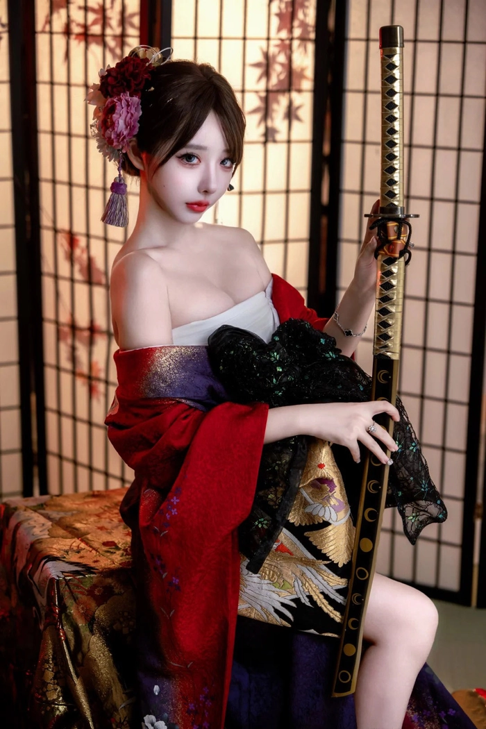 Girl châu Á mặc kimono sexy
