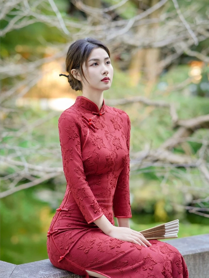 Hình gái mặc sườn xám đẹp