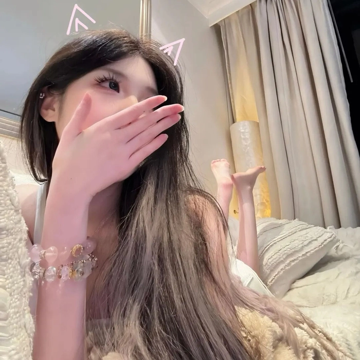 Hình gái xinh để avatar