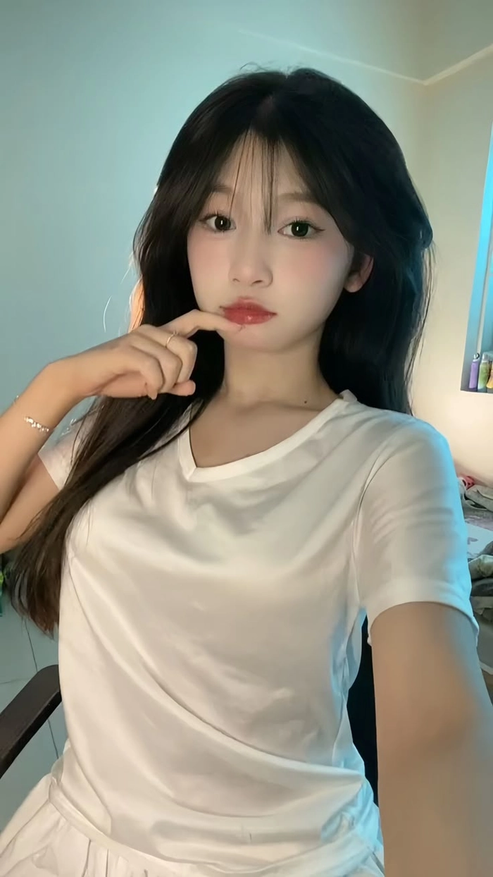 TikTok gái mặc bikini