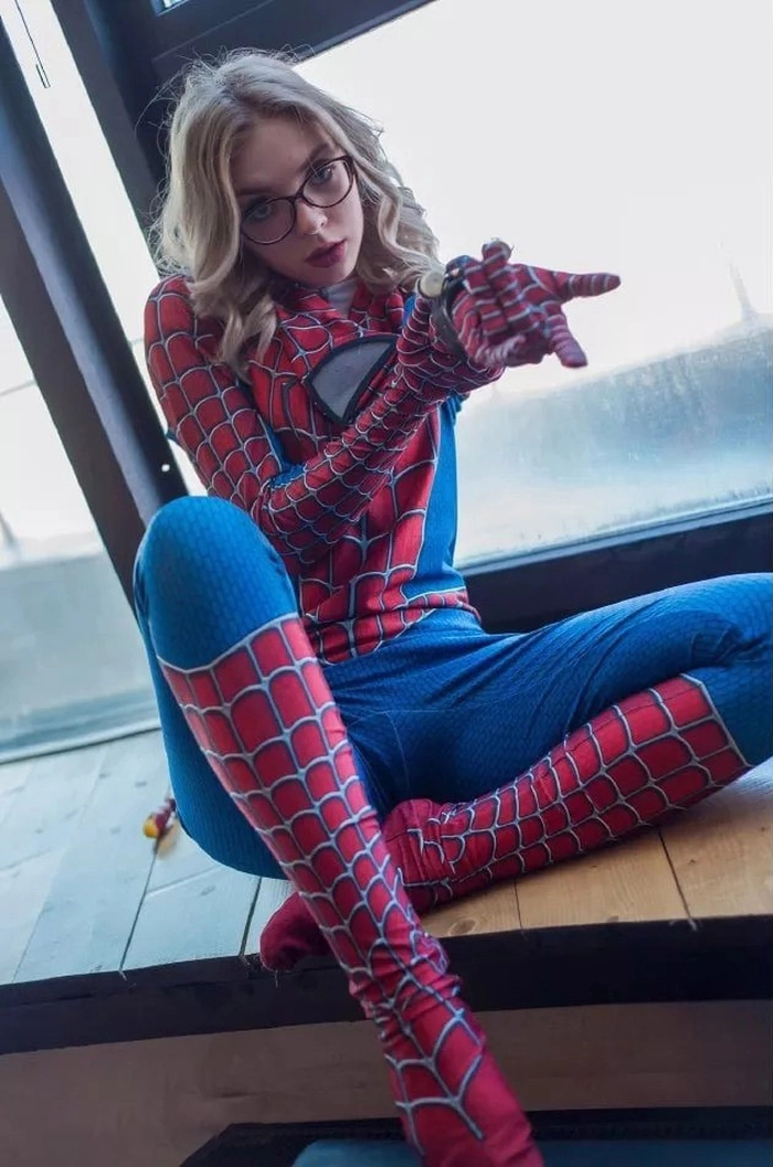 Tiktok người Nhện nữ cosplay hút triệu view