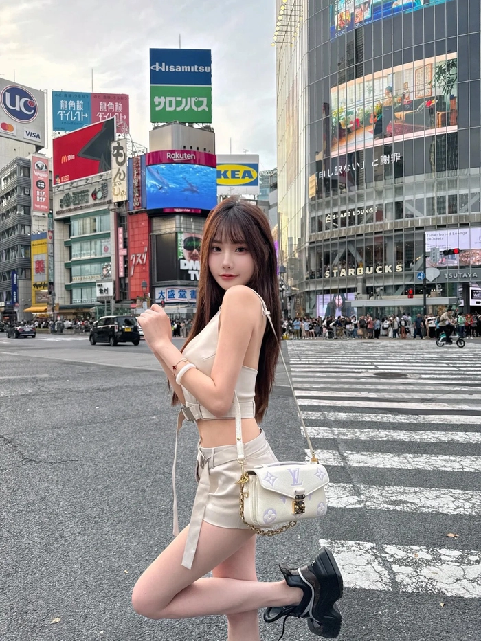 Ảnh gái xinh nóng bỏng tạo dáng đẹp